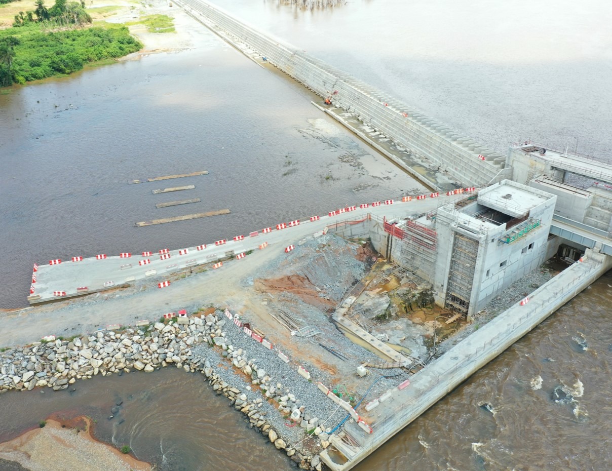 La zone de l'usine en construction à Nachtigal